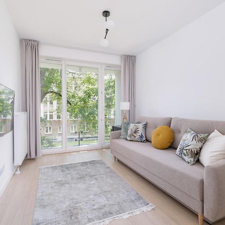Krowoderska Apartment With Balcony Near City Center By Rent Like Home Cracovia Esterno foto