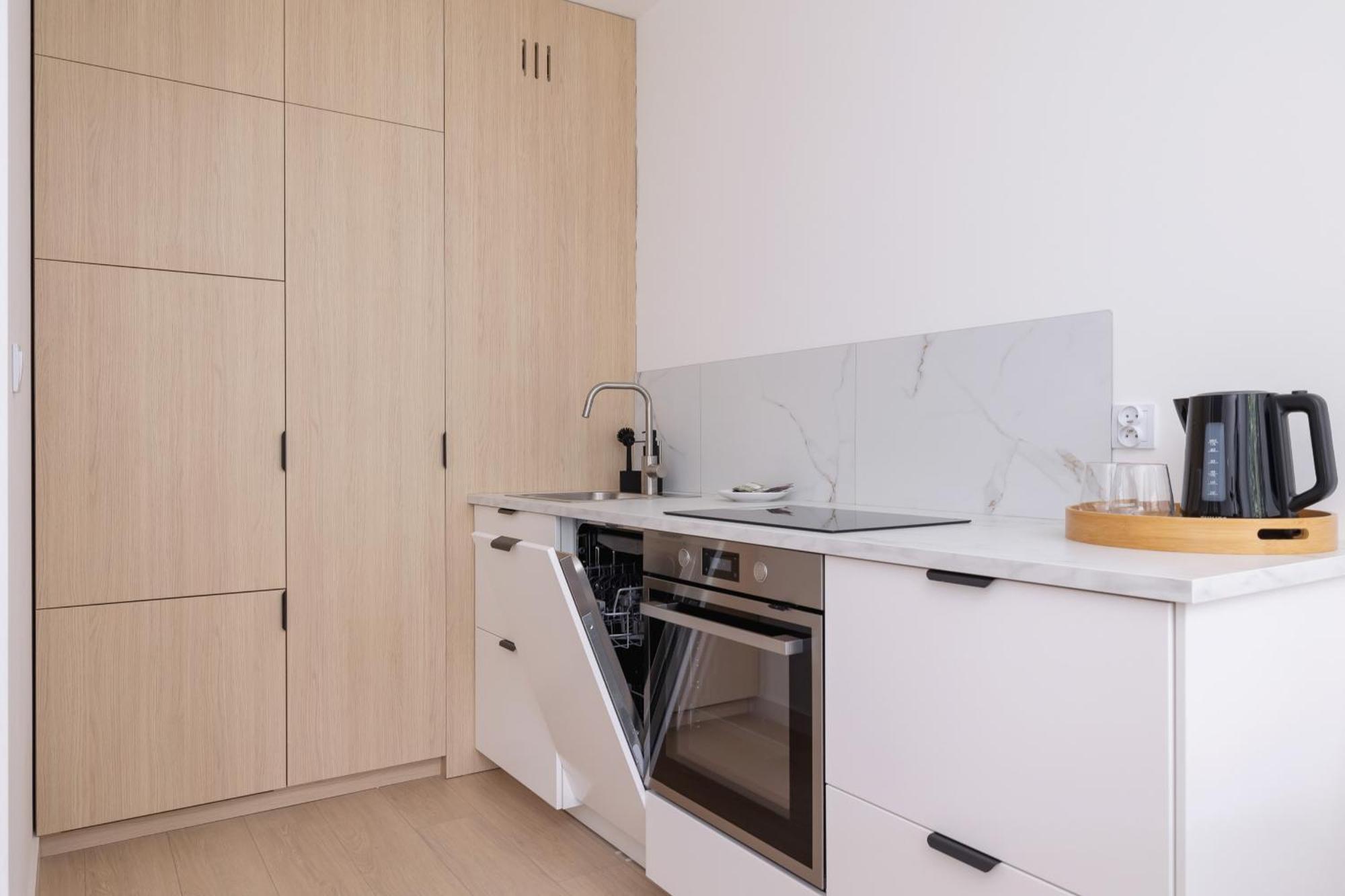 Krowoderska Apartment With Balcony Near City Center By Rent Like Home Cracovia Esterno foto