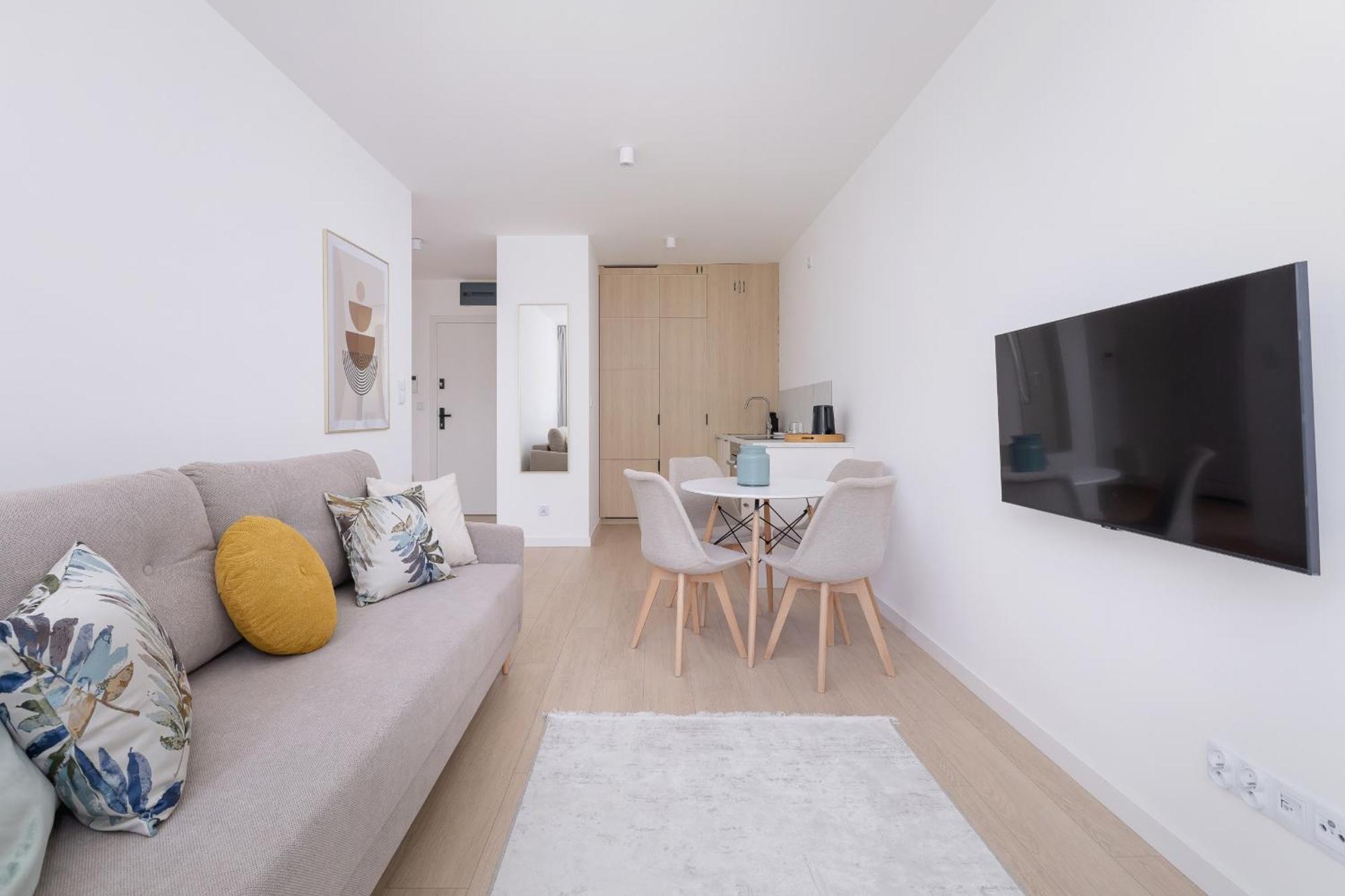 Krowoderska Apartment With Balcony Near City Center By Rent Like Home Cracovia Esterno foto