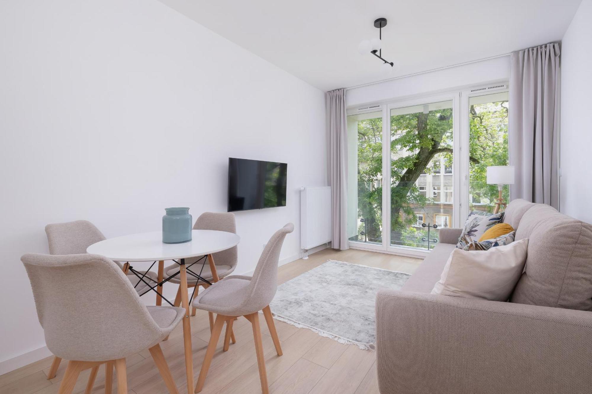 Krowoderska Apartment With Balcony Near City Center By Rent Like Home Cracovia Esterno foto